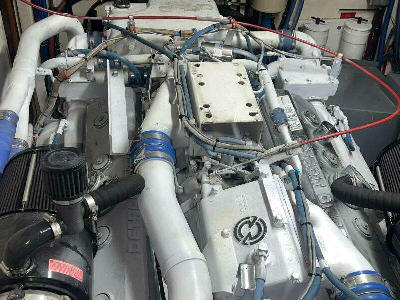 65ft Hatteras Yacht For Sale