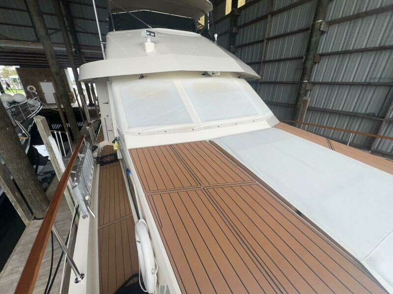 65ft Hatteras Yacht For Sale