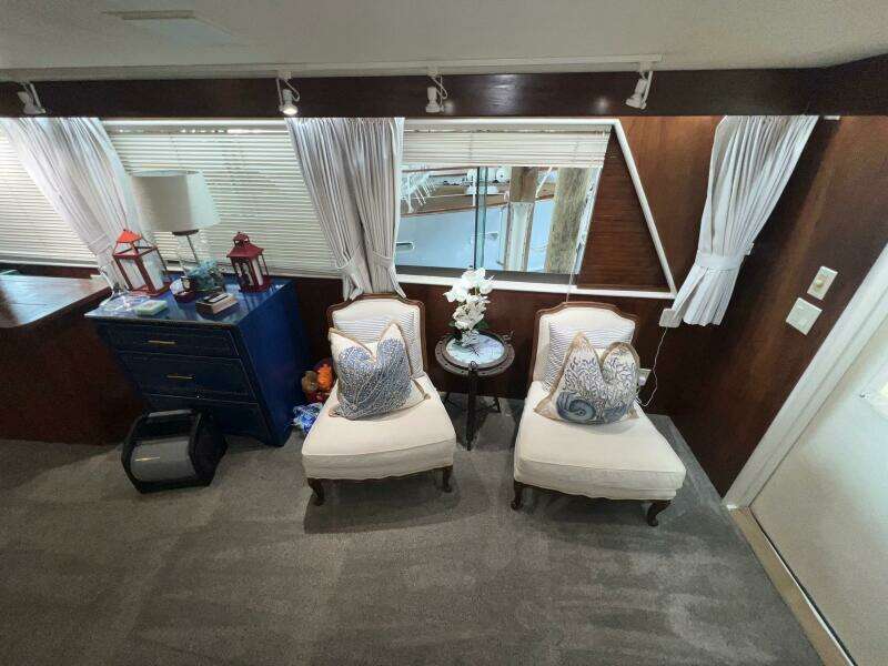 65ft Hatteras Yacht For Sale