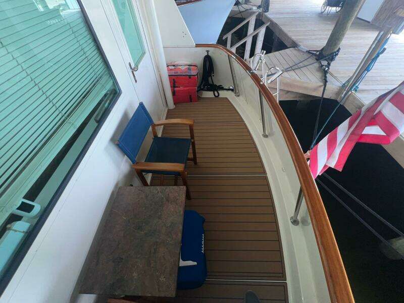 65ft Hatteras Yacht For Sale