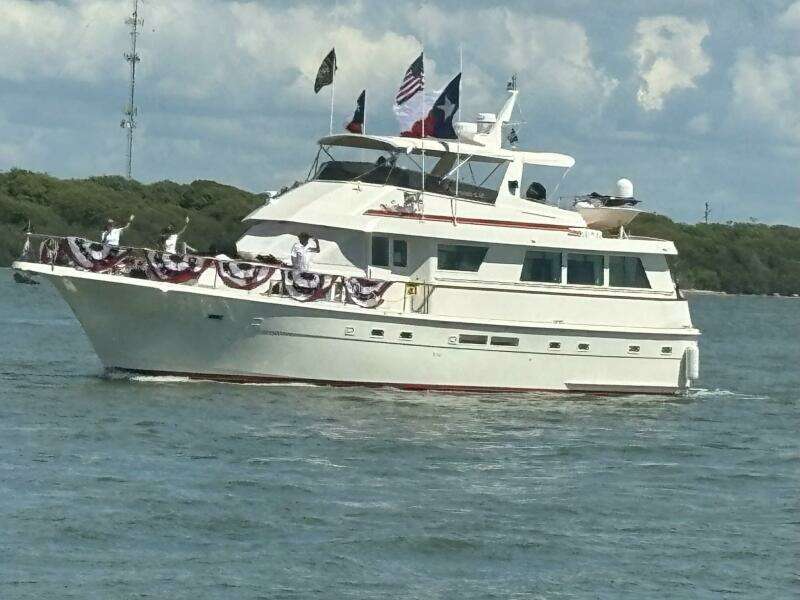 65ft Hatteras Yacht For Sale