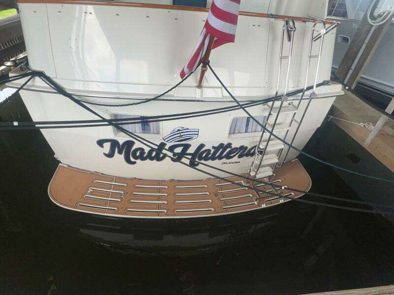 65ft Hatteras Yacht For Sale