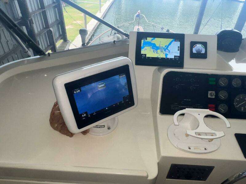 65ft Hatteras Yacht For Sale