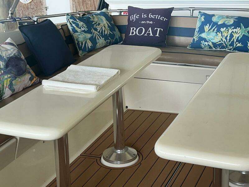 65ft Hatteras Yacht For Sale