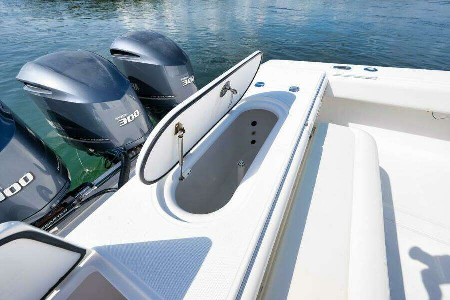 Baby Blues 37ft Bahama Yacht For Sale