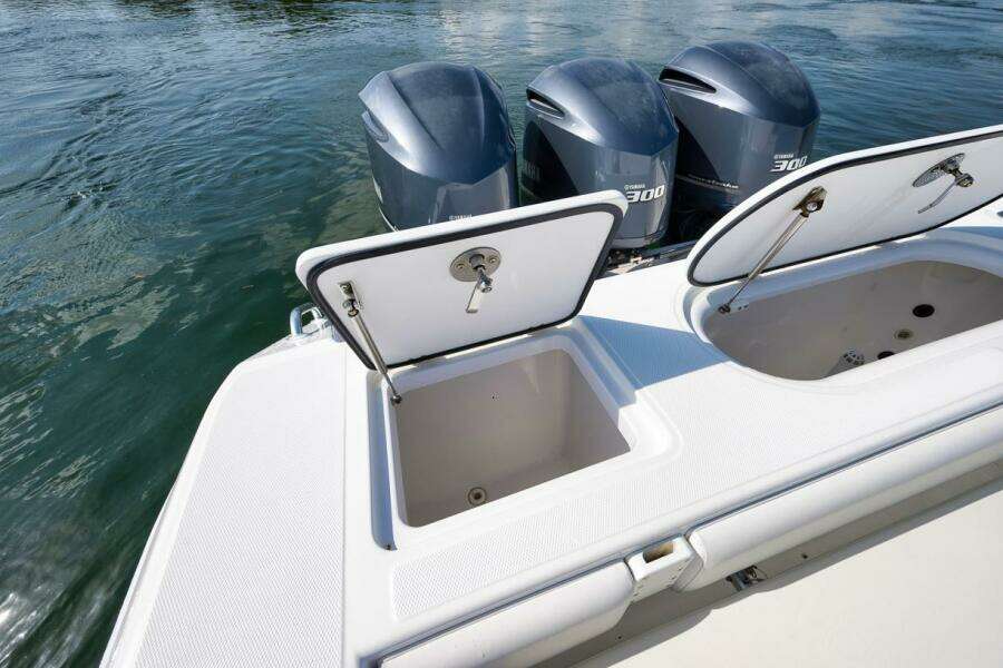 Baby Blues 37ft Bahama Yacht For Sale