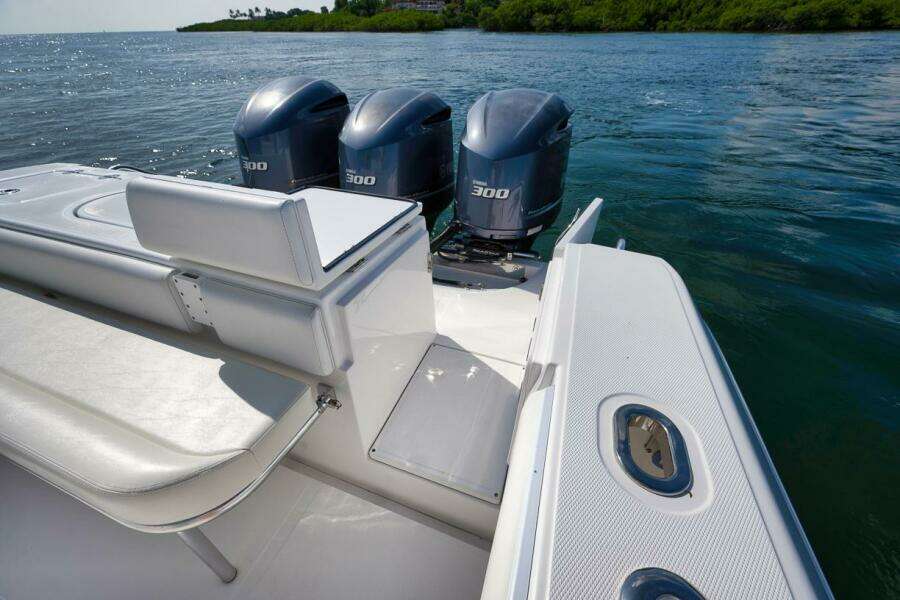 Baby Blues 37ft Bahama Yacht For Sale