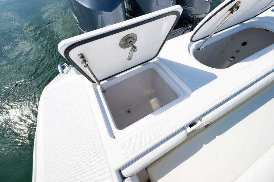 Baby Blues 37ft Bahama Yacht For Sale