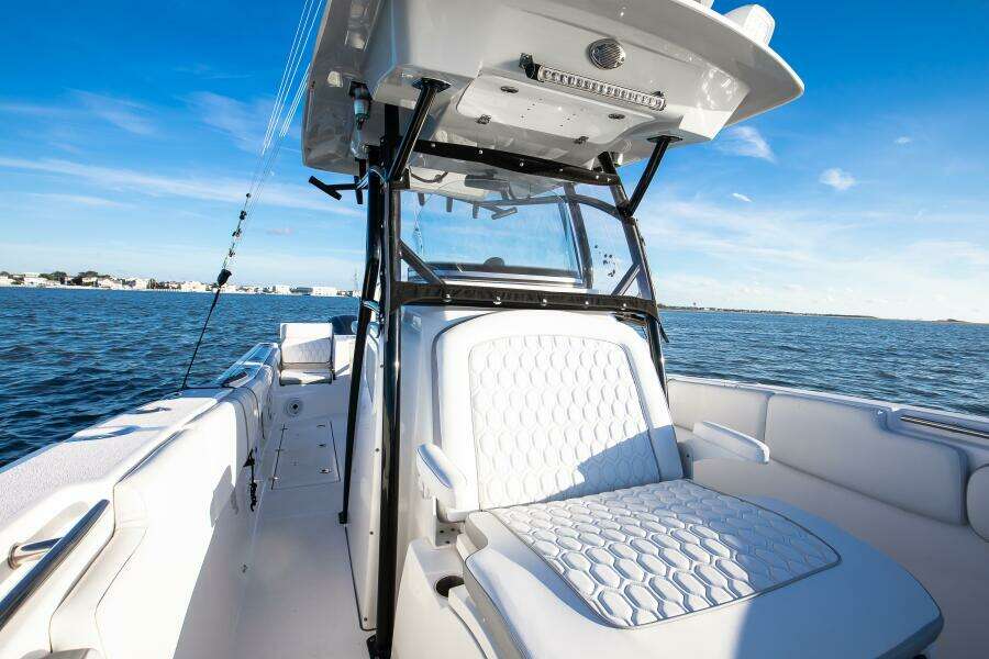 Fish Hunter 28ft Sea Fox Yacht For Sale