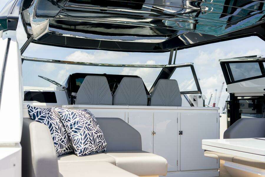 55ft Sunseeker Yacht For Sale