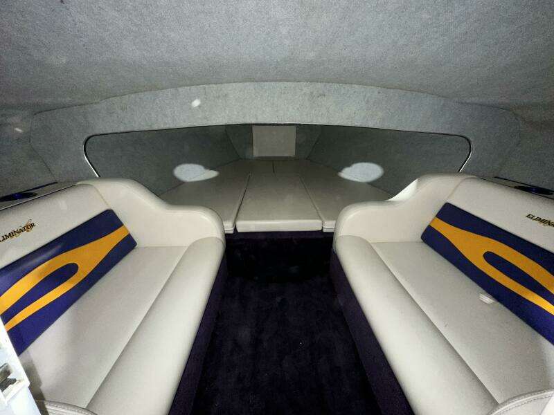 26ft Eliminator Yacht For Sale