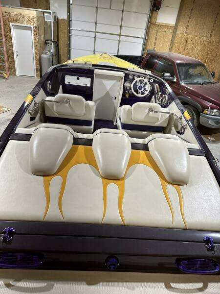26ft Eliminator Yacht For Sale