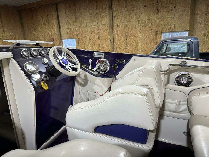 26ft Eliminator Yacht For Sale