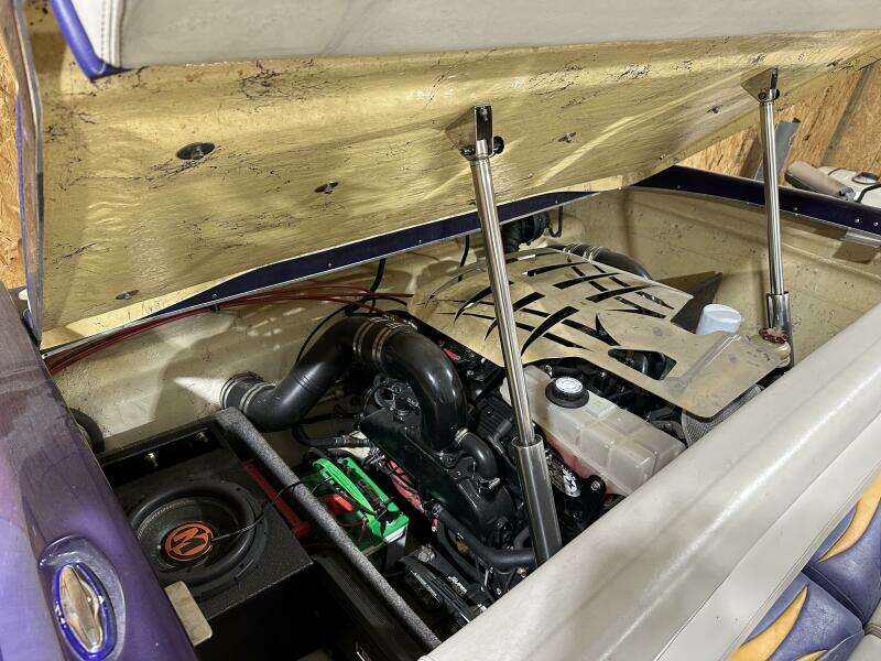 26ft Eliminator Yacht For Sale