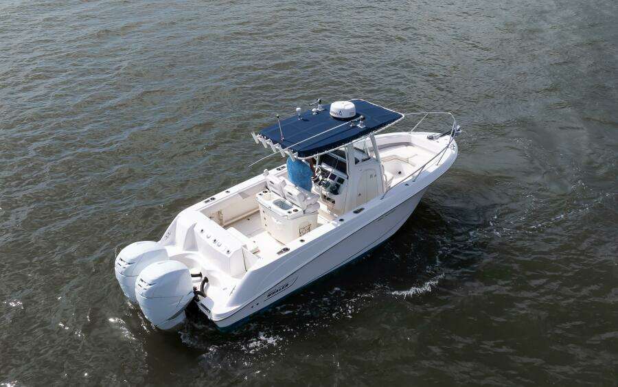 24ft Boston Whaler Yacht For Sale