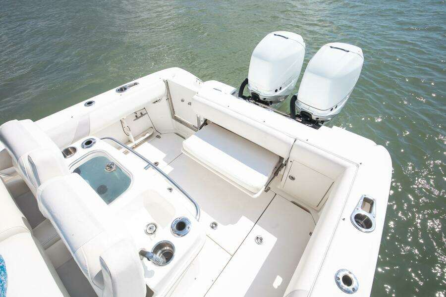 24ft Boston Whaler Yacht For Sale