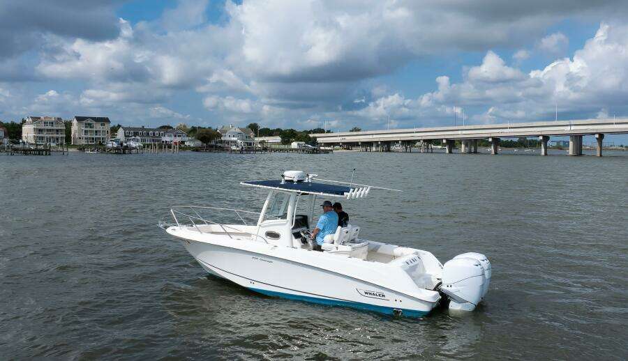 24ft Boston Whaler Yacht For Sale