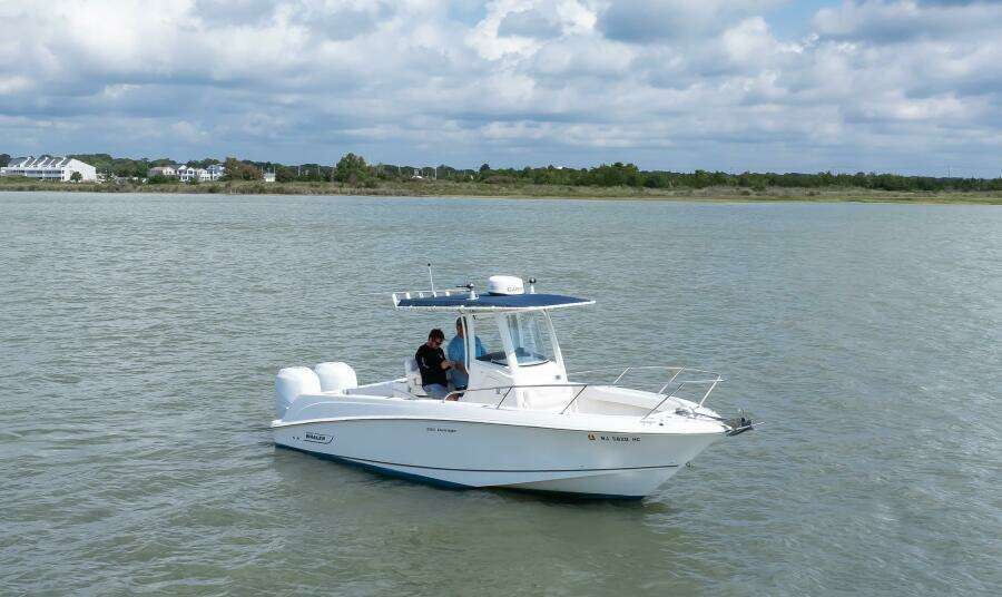 24ft Boston Whaler Yacht For Sale