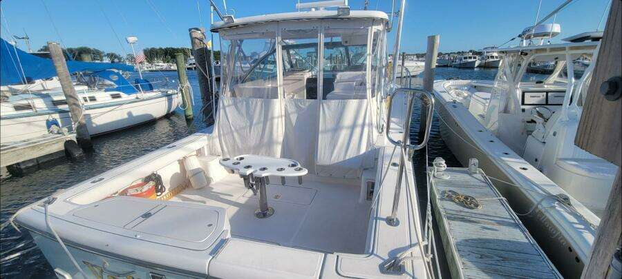 Valkyrie 34ft Pursuit Yacht For Sale