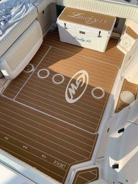 33ft Grady White Yacht For Sale