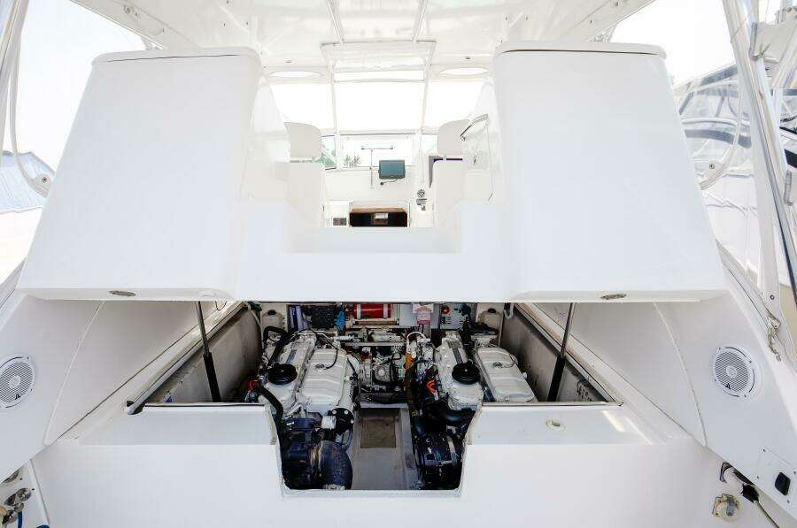 Pipe Dream 32ft Topaz Yacht For Sale