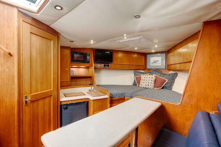 Pipe Dream 32ft Topaz Yacht For Sale