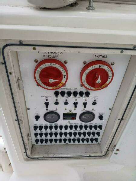 31ft Pursuit Yacht For Sale