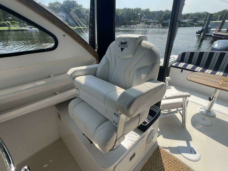 26ft Steiger Craft Yacht For Sale