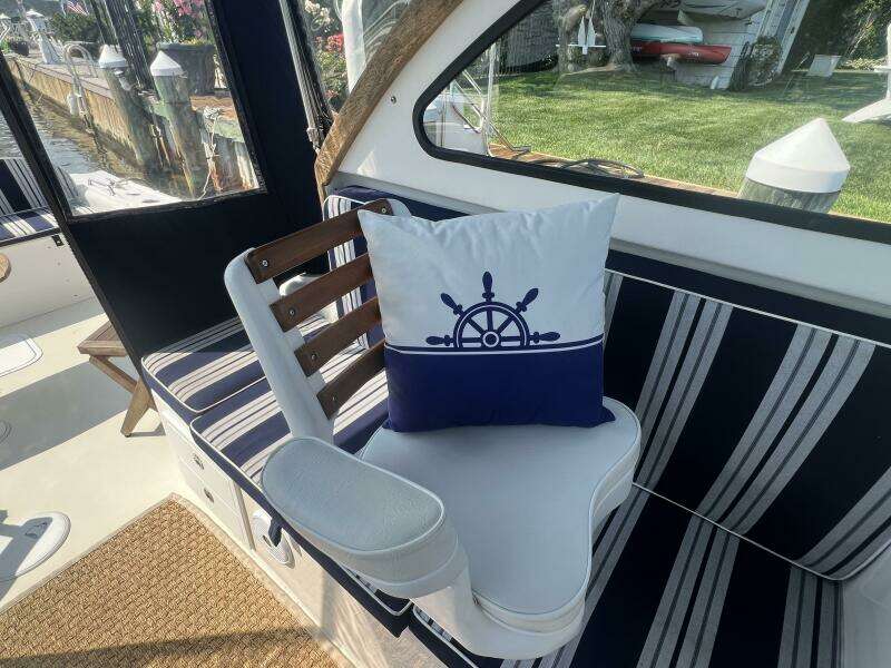 26ft Steiger Craft Yacht For Sale