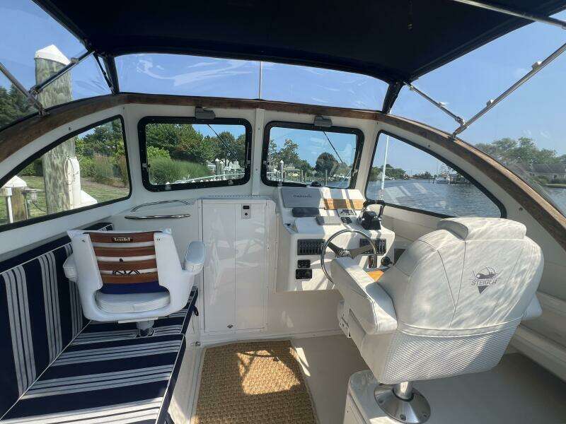 26ft Steiger Craft Yacht For Sale