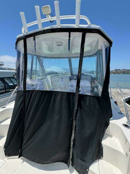 Empty Nest 26ft Seaswirl Striper Yacht For Sale