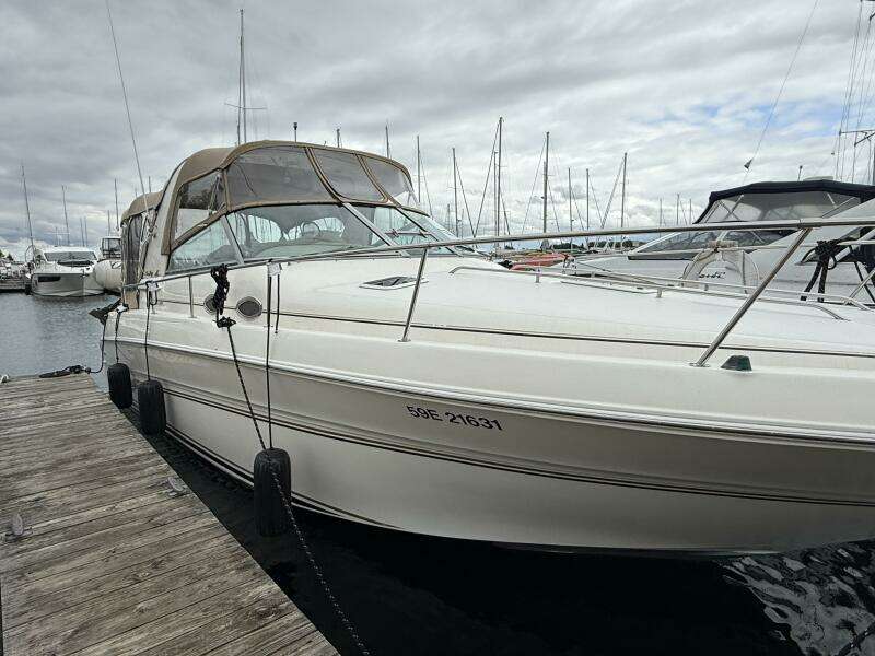 31ft Sea Ray Yacht For Sale