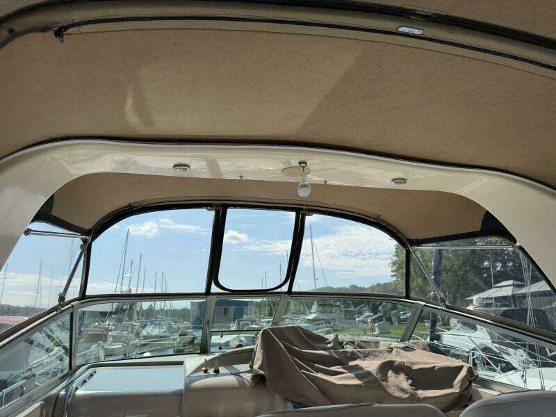 31ft Sea Ray Yacht For Sale