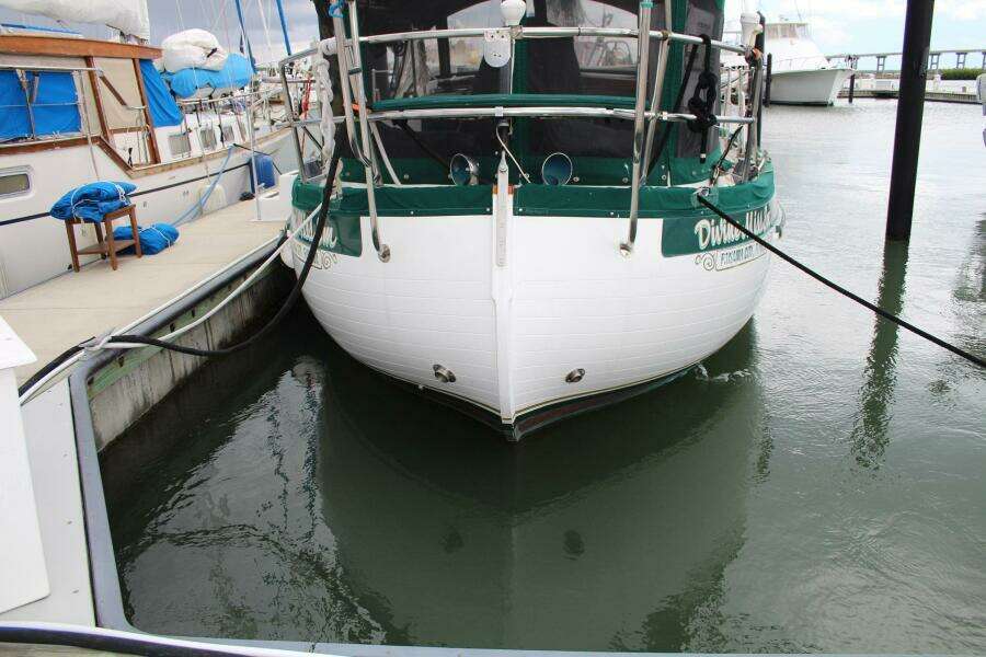 Divine Miss Em 43ft Slocum Yacht For Sale