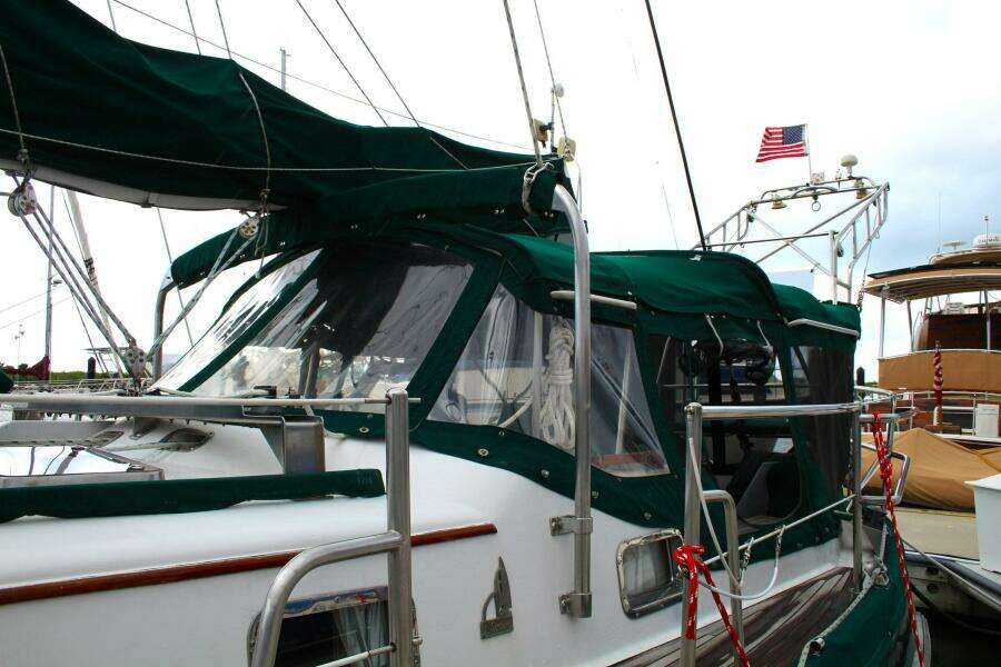 Divine Miss Em 43ft Slocum Yacht For Sale