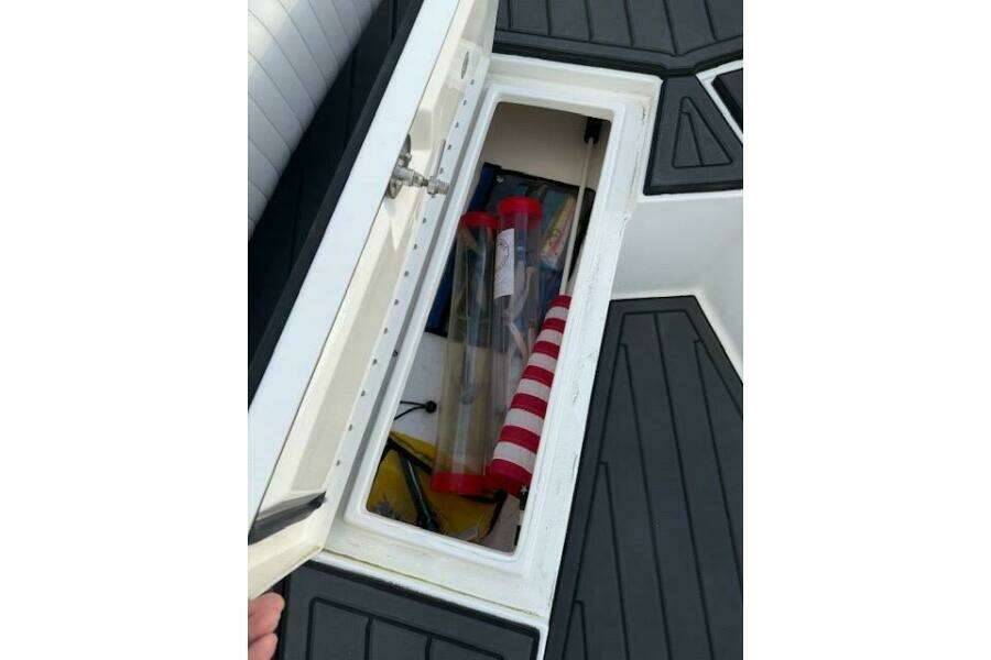 32ft Regulator Yacht For Sale