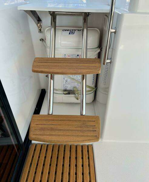 Bright Side 46ft Fountaine Pajot Yacht For Sale