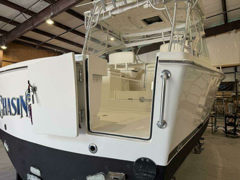 30ft Luhrs Yacht For Sale