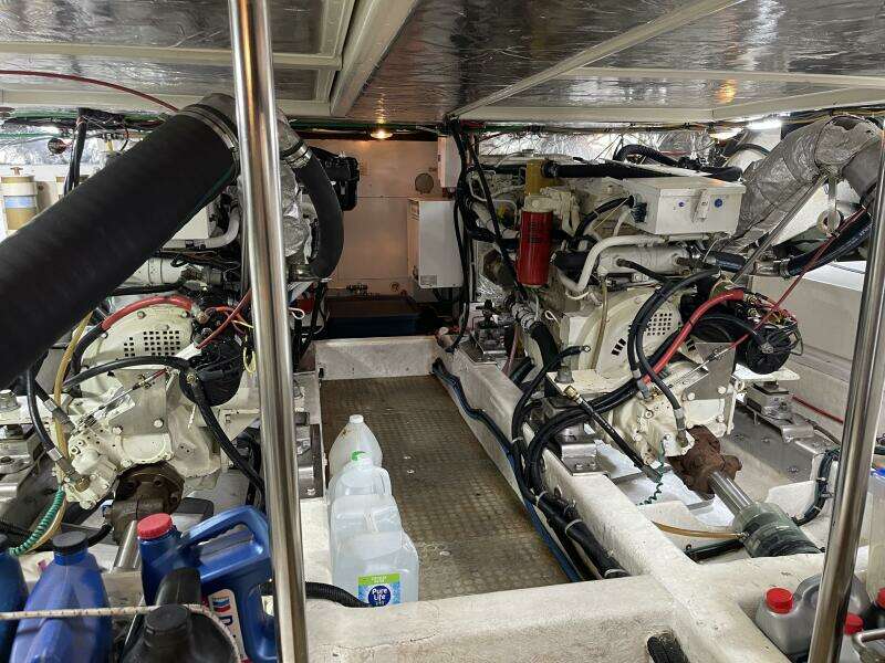 Moore Fun 48ft Ocean Alexander Yacht For Sale