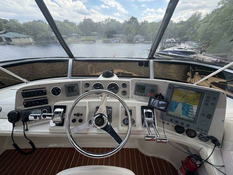 39ft Regal Yacht For Sale