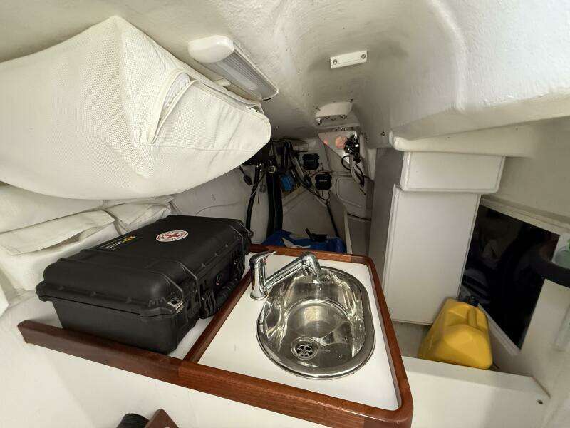 Alchemy 40ft J Boats Yacht For Sale