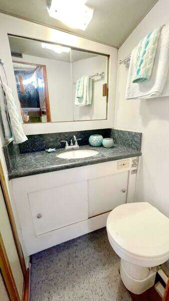 Aqua Ma am 38ft Ocean Yachts Yacht For Sale