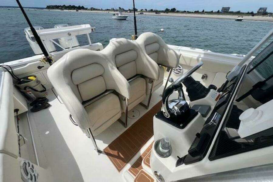 33ft Hydra Sports Yacht For Sale