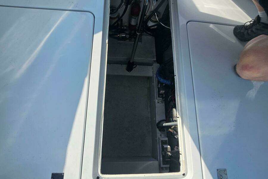 27ft Tides Yacht For Sale