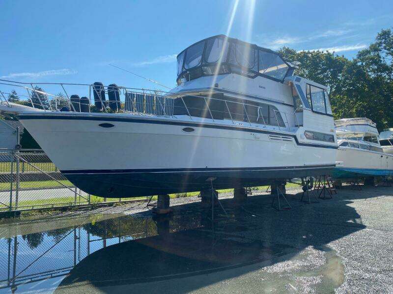 42ft Jefferson Yacht For Sale