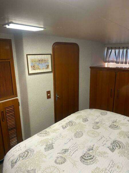 42ft Jefferson Yacht For Sale