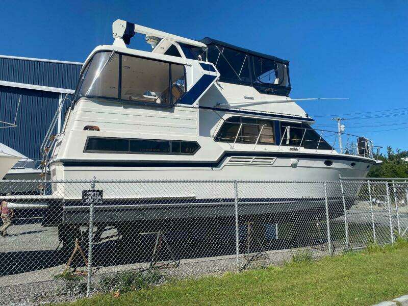 42ft Jefferson Yacht For Sale