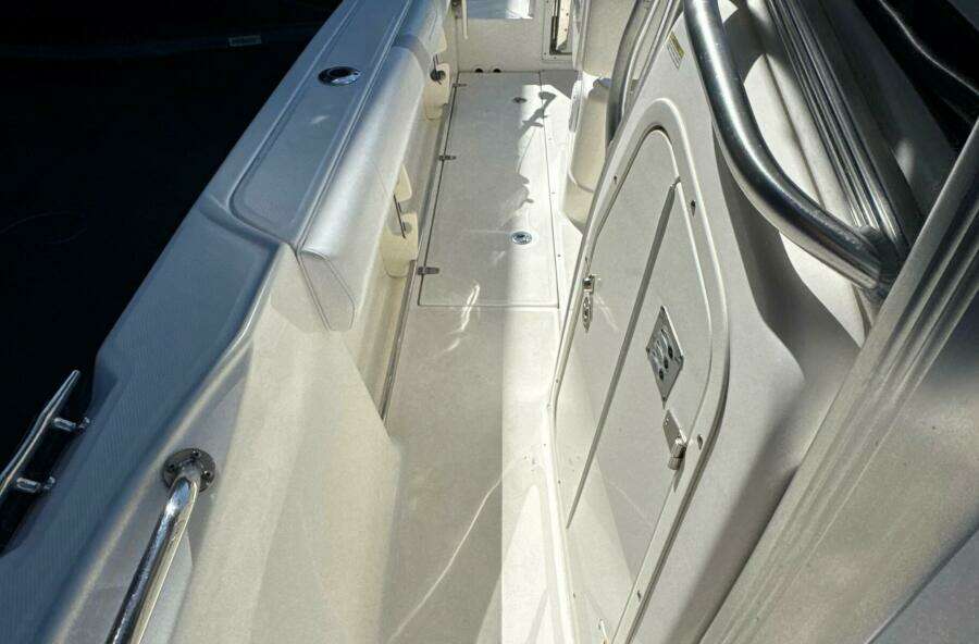 Luna Maris 16ft Boston Whaler Yacht For Sale