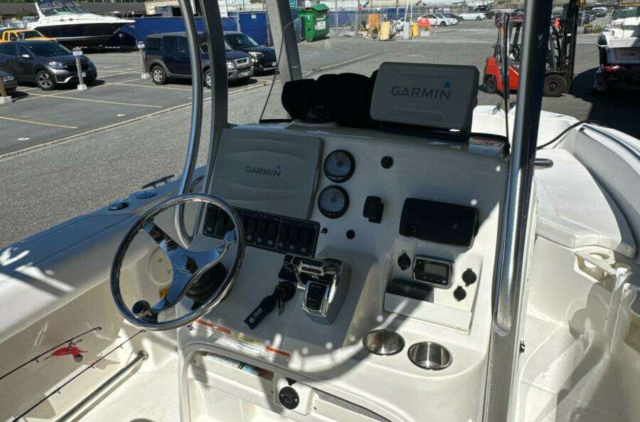 Luna Maris 16ft Boston Whaler Yacht For Sale
