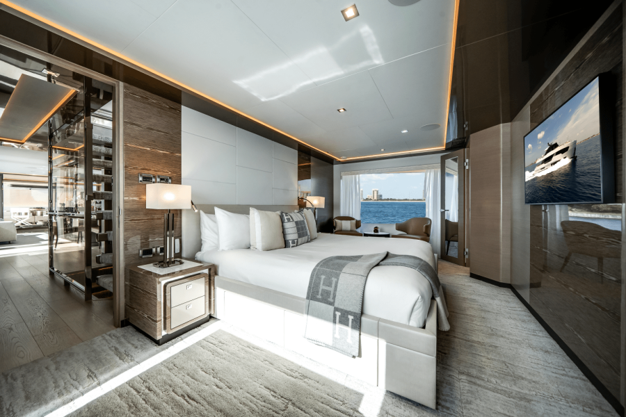 98ft Ocean Alexander Yacht For Sale